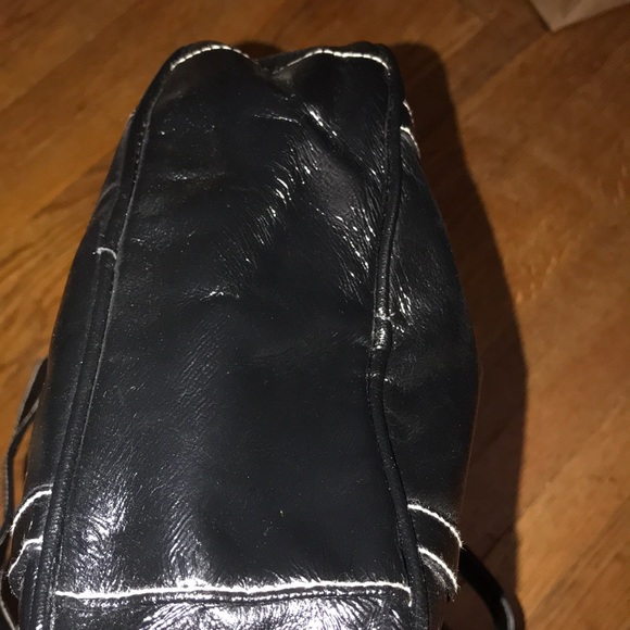 Black Vinyl Shoulder Bag - Picture 6 of 8